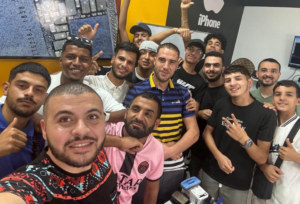 مجموعة متربصين في أكاديمية OMT
